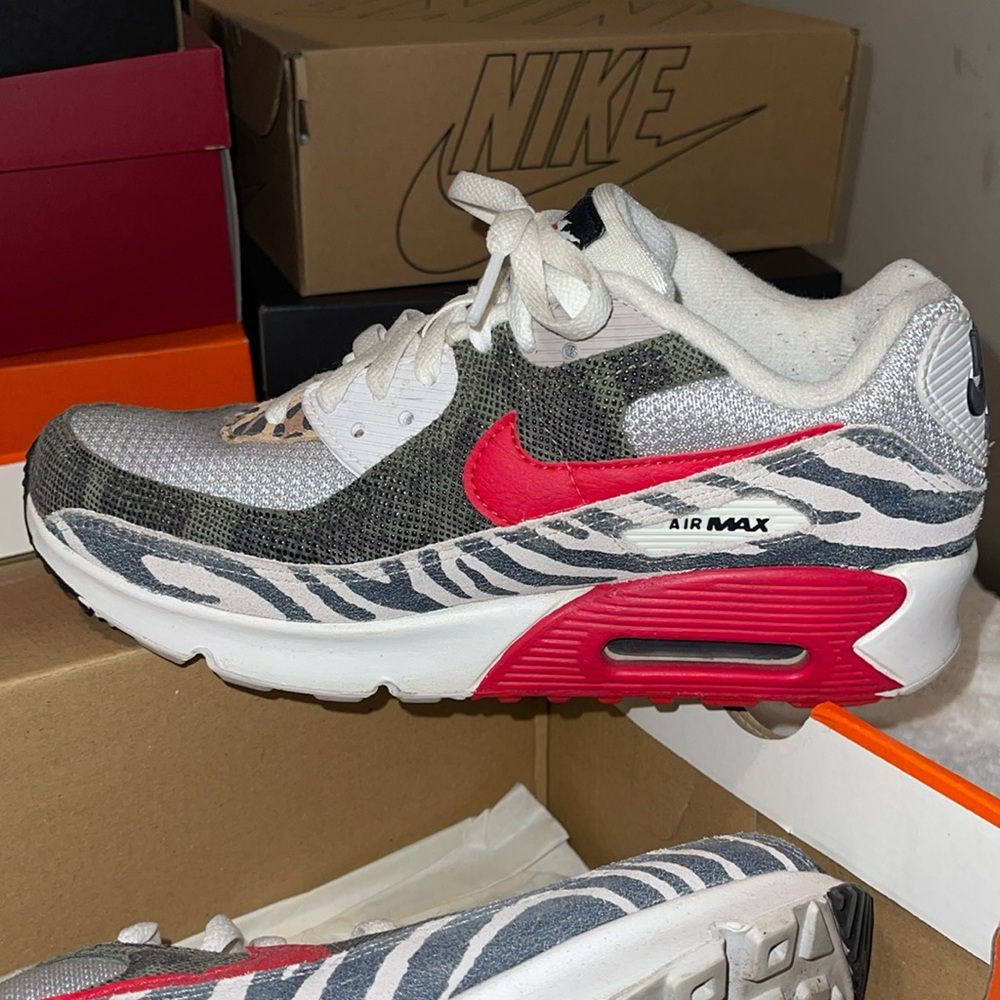Nike Air Max 90 Premium size 6.5Y or 7.5 women